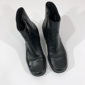 Naturalizer Leather Chunky Heel Boot Size 8W